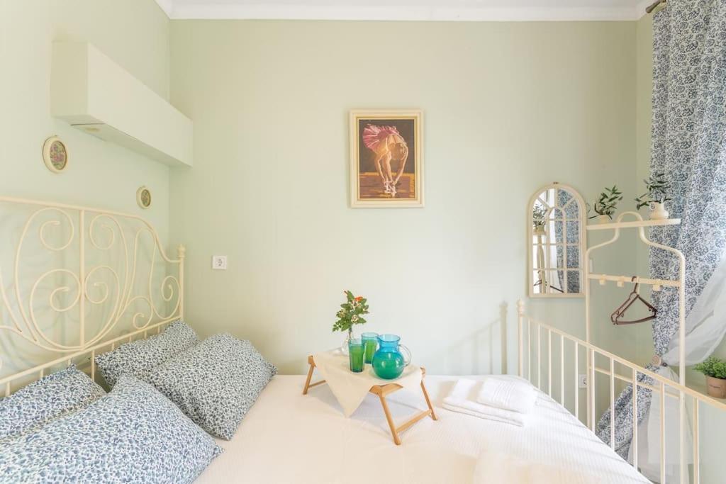 Charming Apartment In Varkiza Buitenkant foto